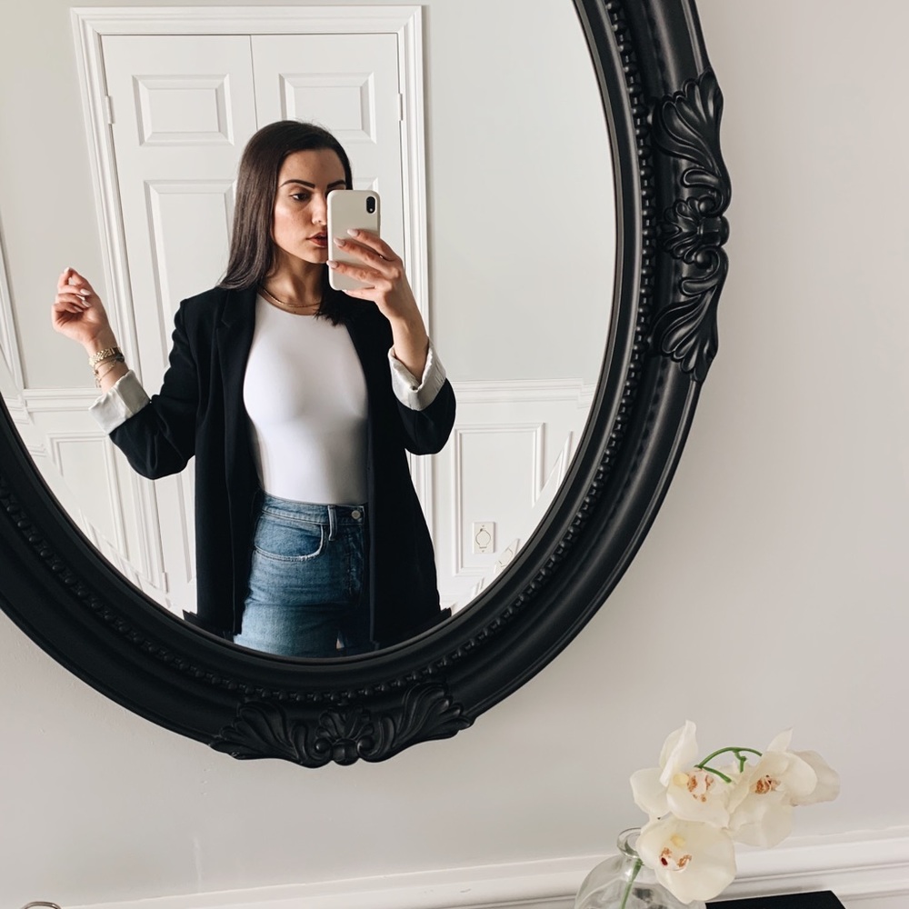 Meet your Posher, Laura